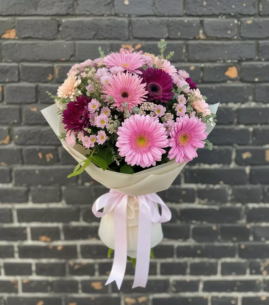 Букет цветов из: Герберы и Хризантемы в Бабушкине