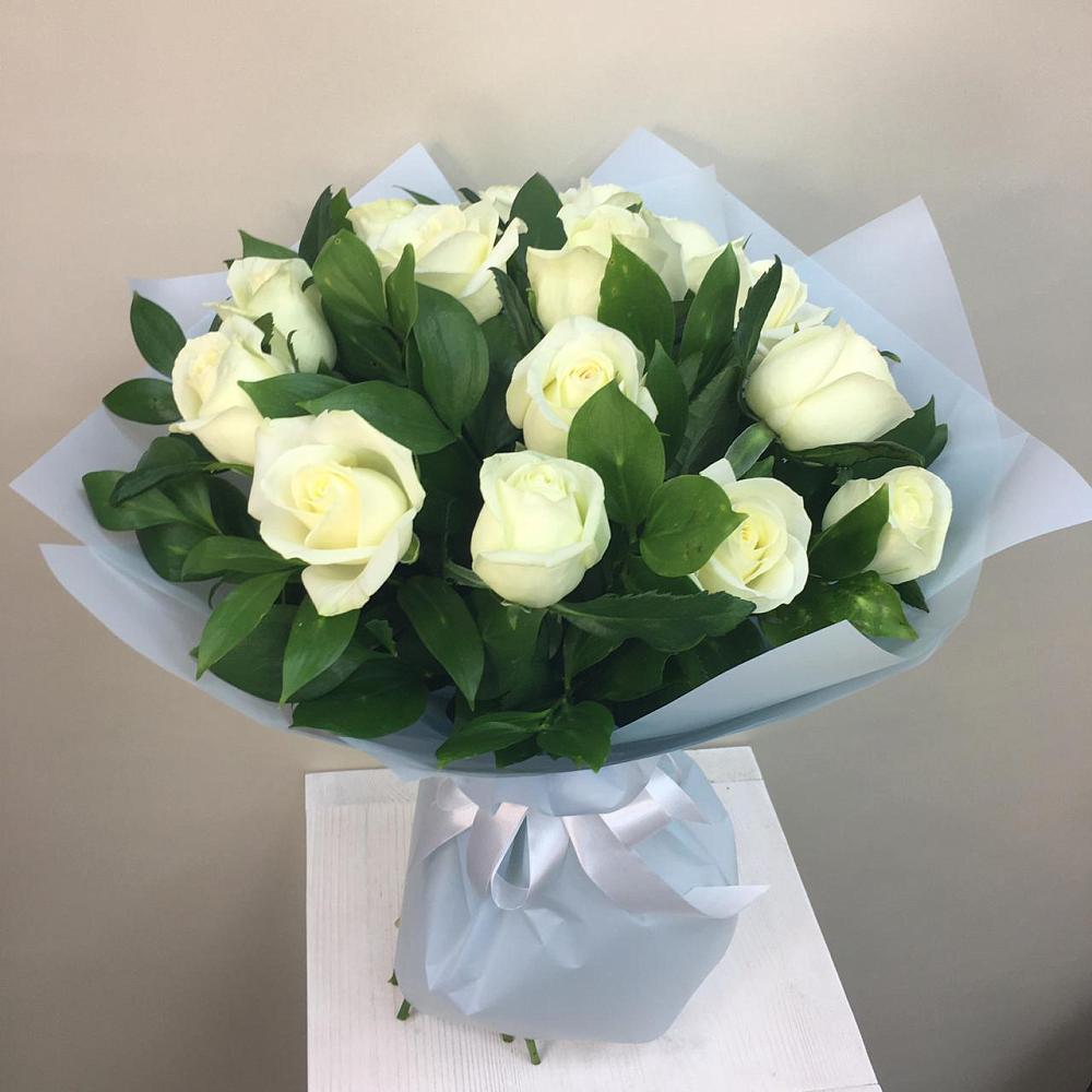Букет 15 Белых роз Проуд в Бабушкине
