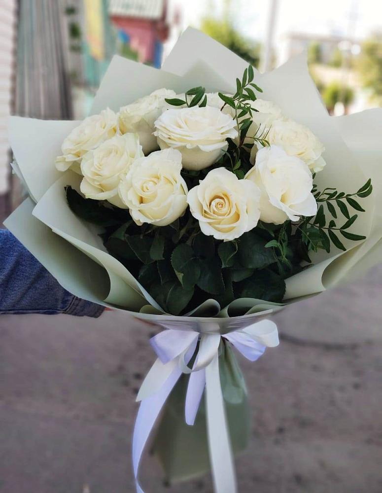 Букет Белые розы Проуд в Бабушкине