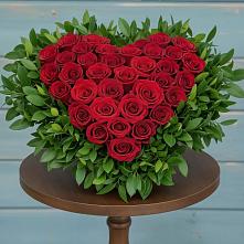 Цветочная композиция из Розы в виде сердца #REPLACE_PRED# Бабушкине