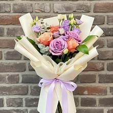 Букет цветов из:  Лизиантусы и Розы #REPLACE_PRED# Бабушкине