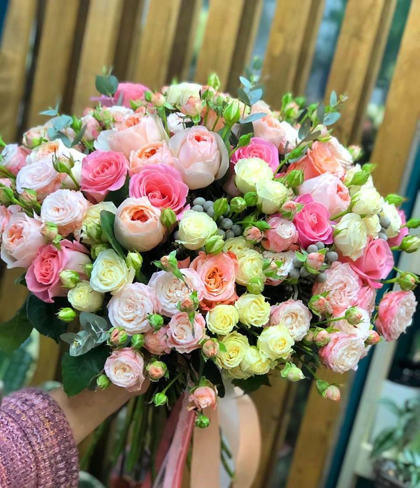 Букет цветов из: Розы в Бабушкине