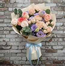 Букет цветов из:  Розы, Лизиантусы и Гвоздики #REPLACE_PRED# Бабушкине