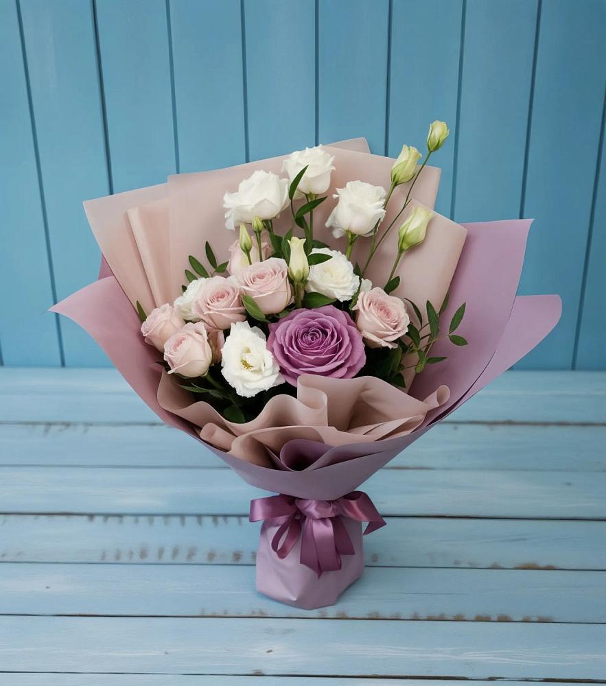 Букет цветов из: Розы и Лизиантусы в Бабушкине